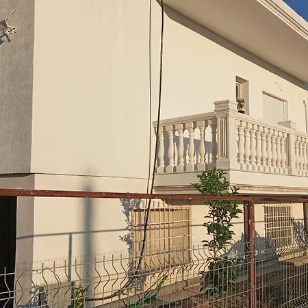 Apartmán Holiday Home Golem (Tirana)